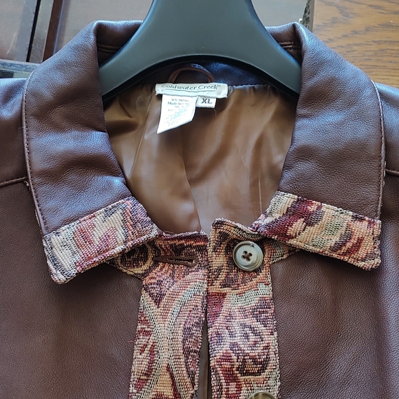 Women's Coldwater Creek brown leather jacket w embroidery trim sz XL - Picture 3 of 15
